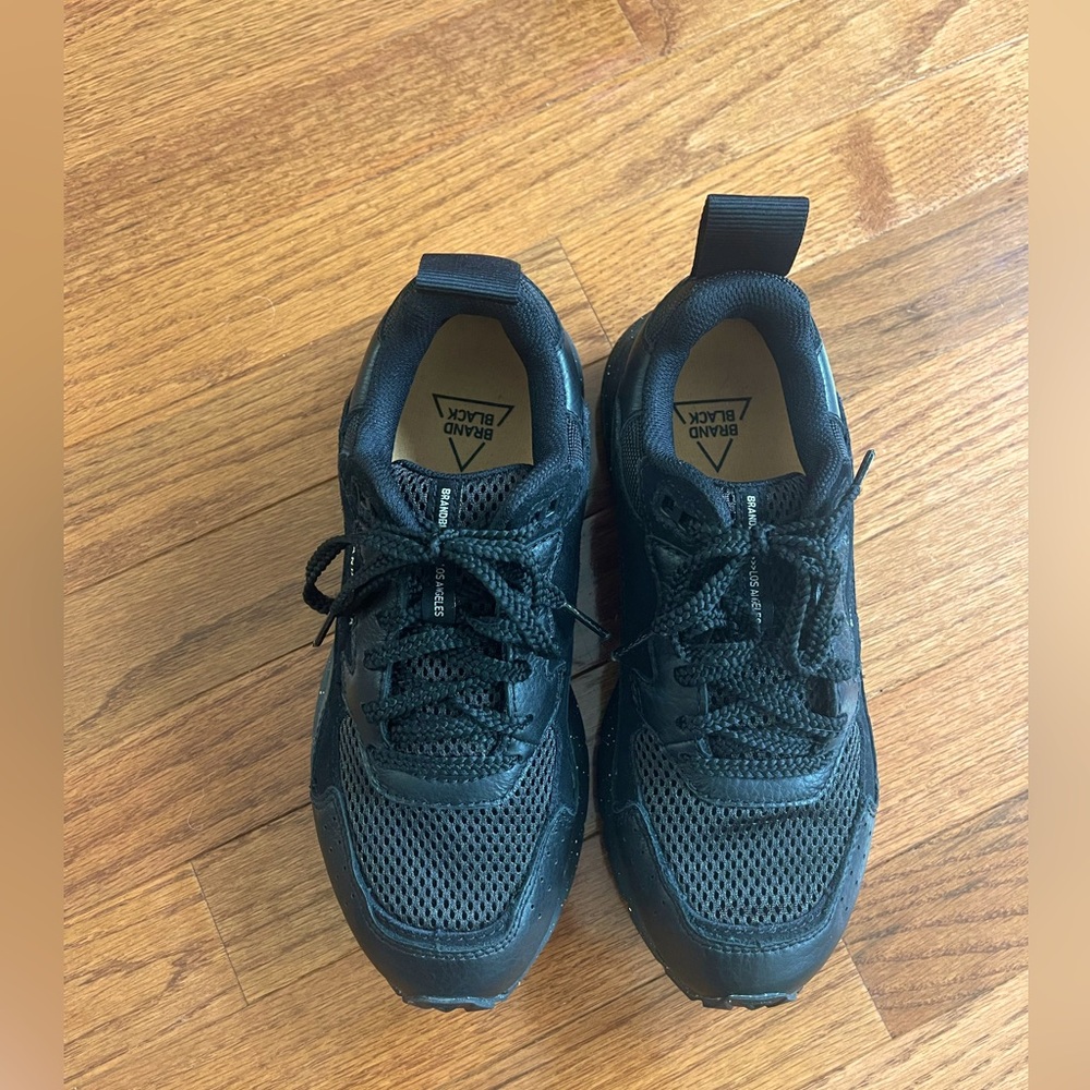New BRANDBLACK sneakers size 5.5 youth or men’s